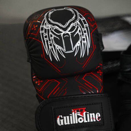 predator mma rukavice